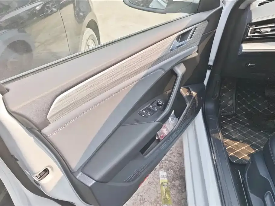 Volkswagen Sagitar 2025 из CN, фото 2