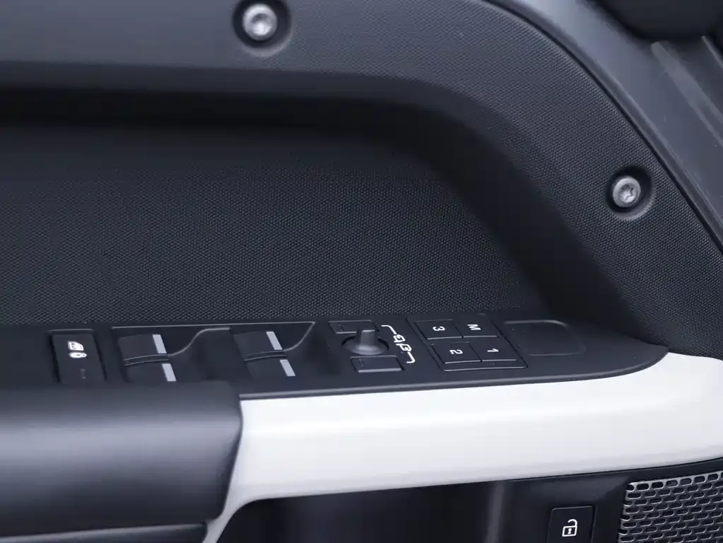 Land Rover Defender 2023 из CN, фото 10
