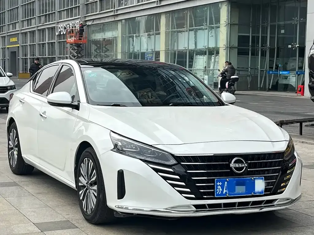 Nissan Teana — фото 2