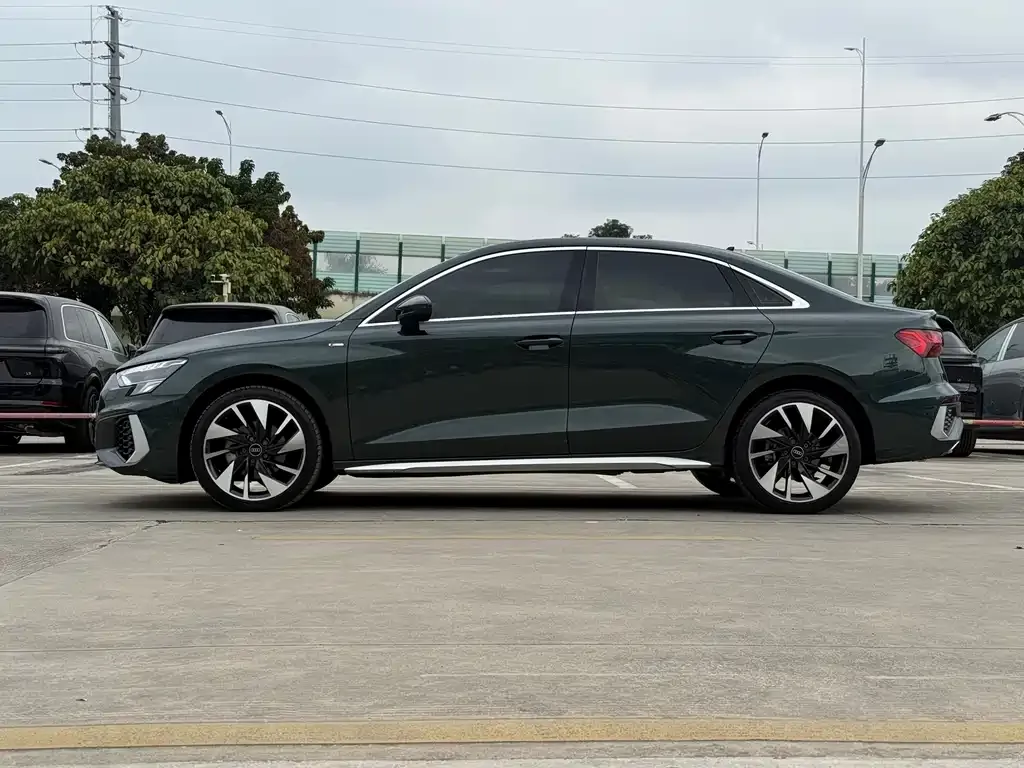 Audi A3 2023 из CN, фото 5