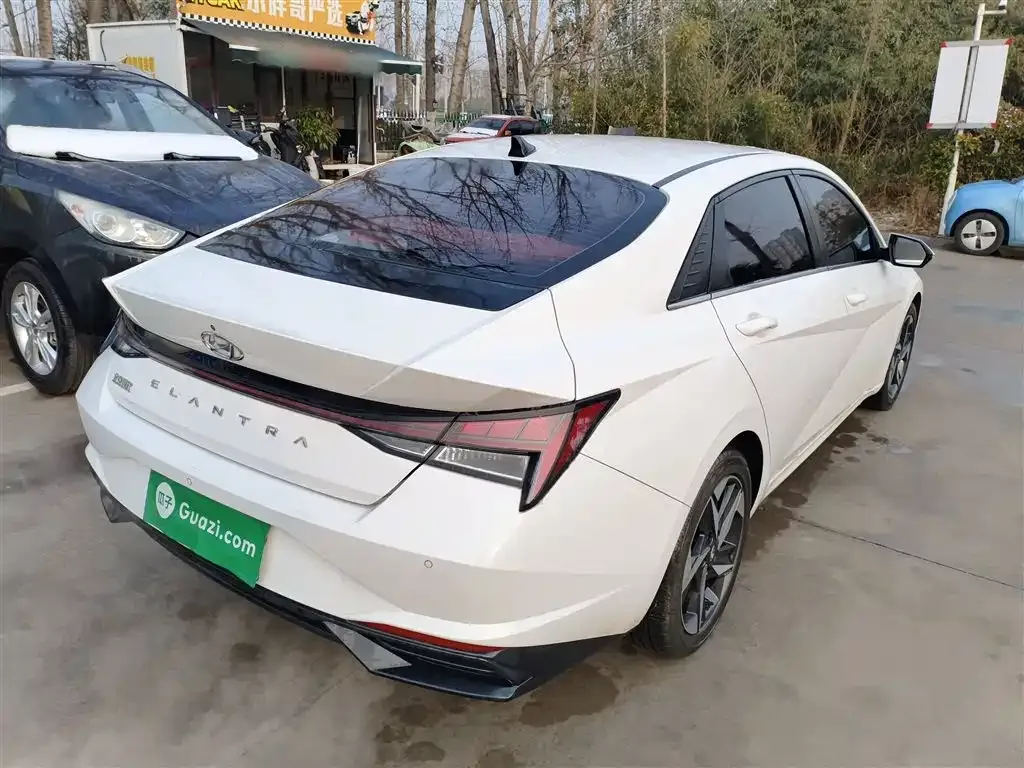Hyundai Elantra 2022 из CN, фото 8
