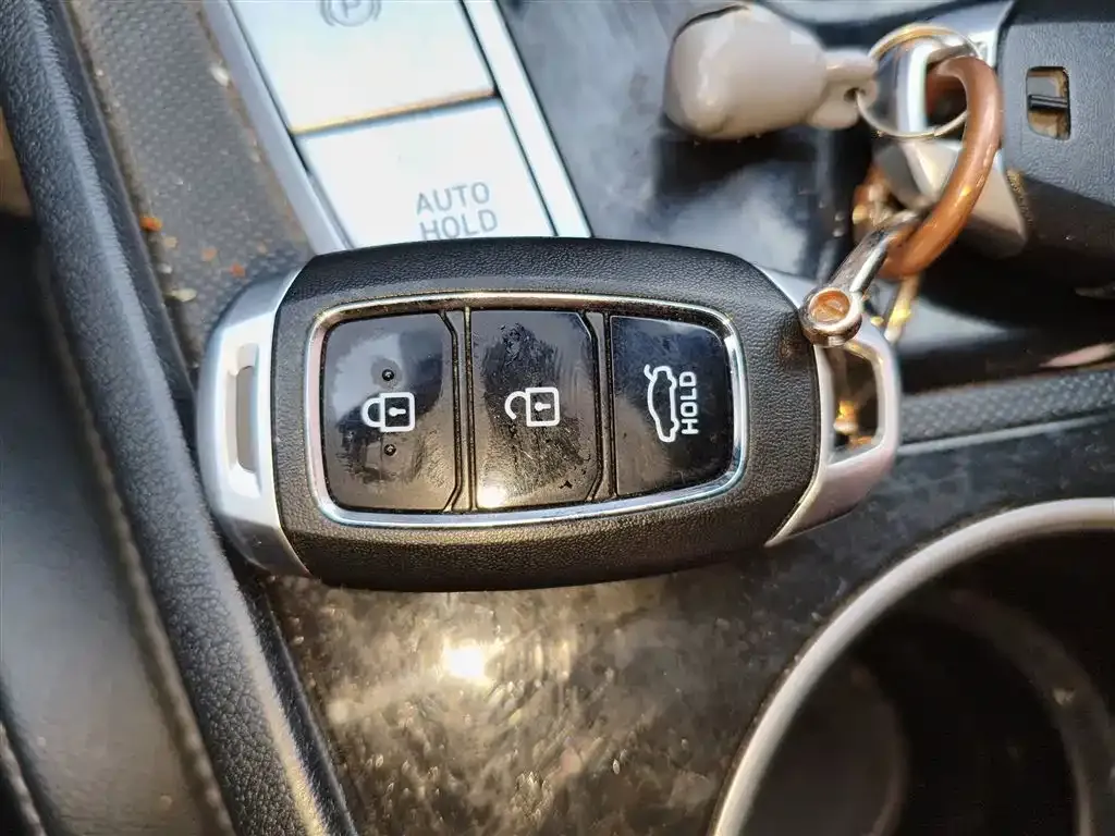 Hyundai Elantra 2022 из CN, фото 5