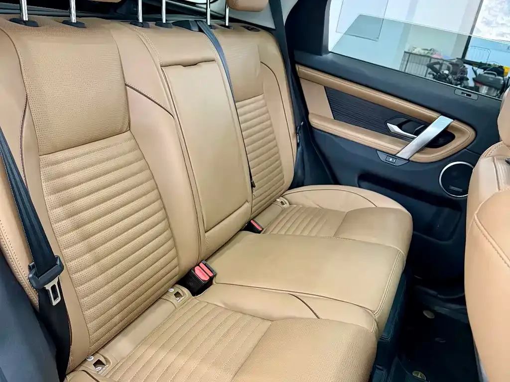 Land Rover Discovery Sport 2024 из CN, фото 3