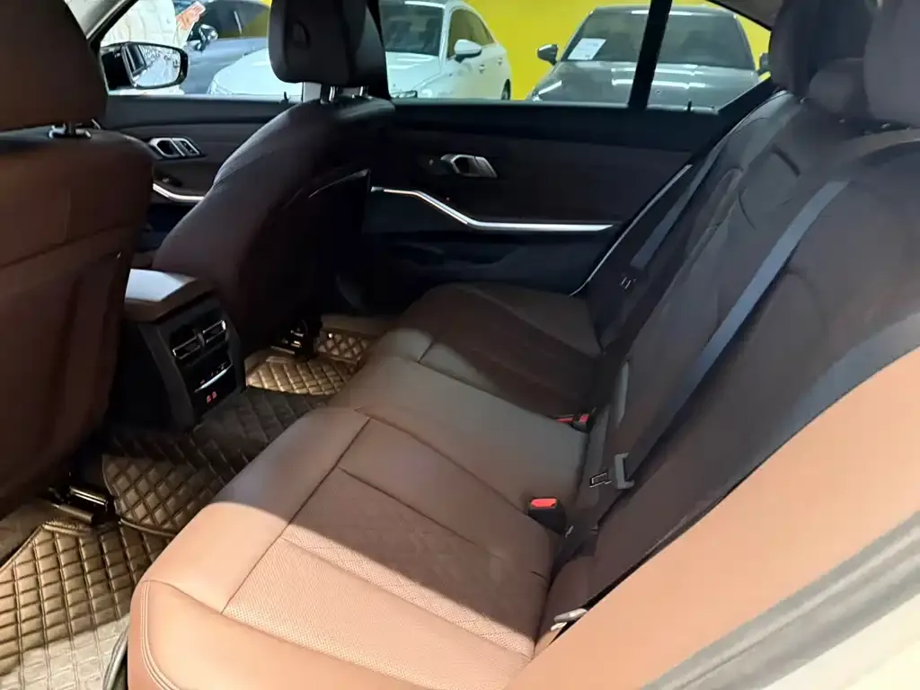 BMW 3 Series — фото 10