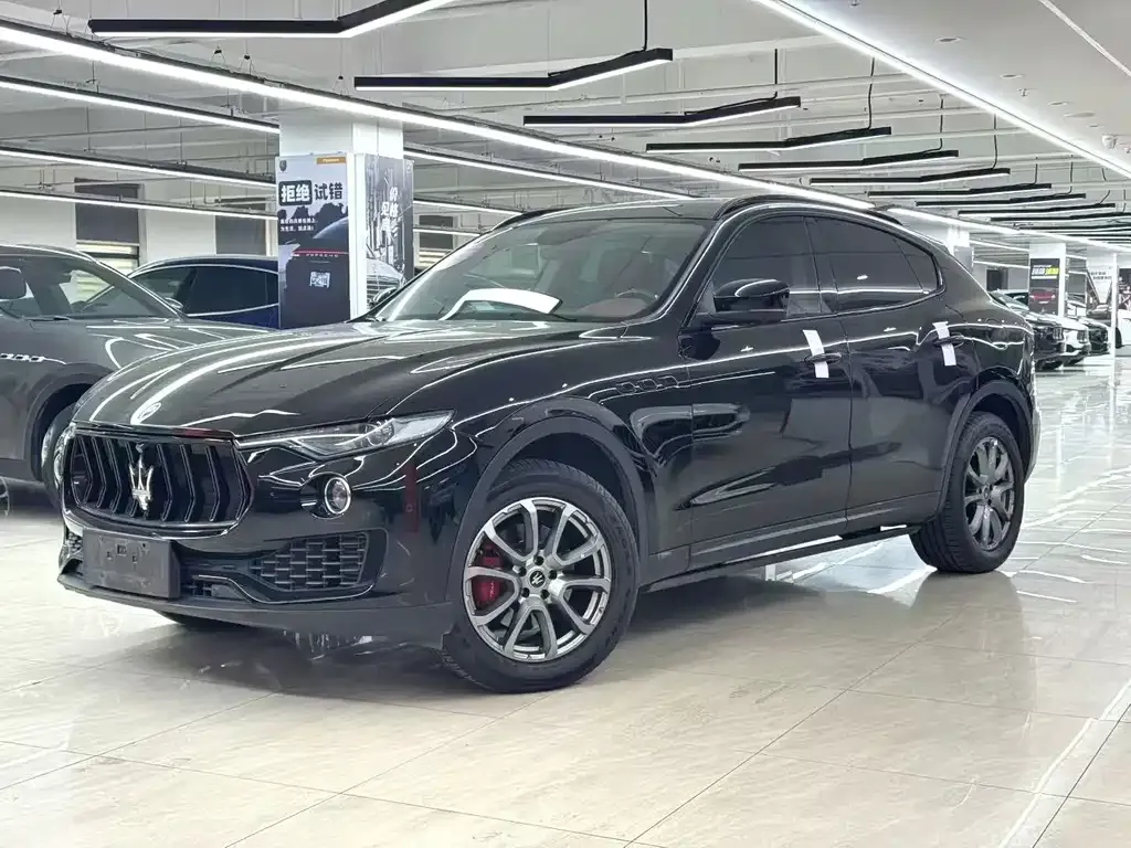 Maserati Levante — фото 7