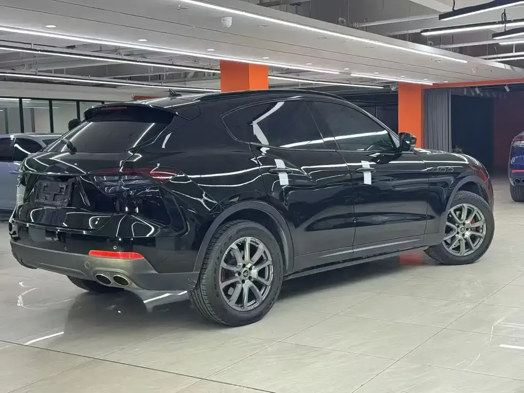 Maserati Levante — фото 4