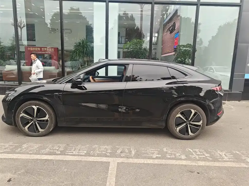BYD L EV 2025 из CN, фото 9