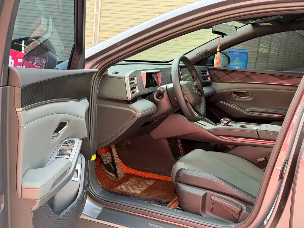 BYD Qin L 2024 из CN, фото 7