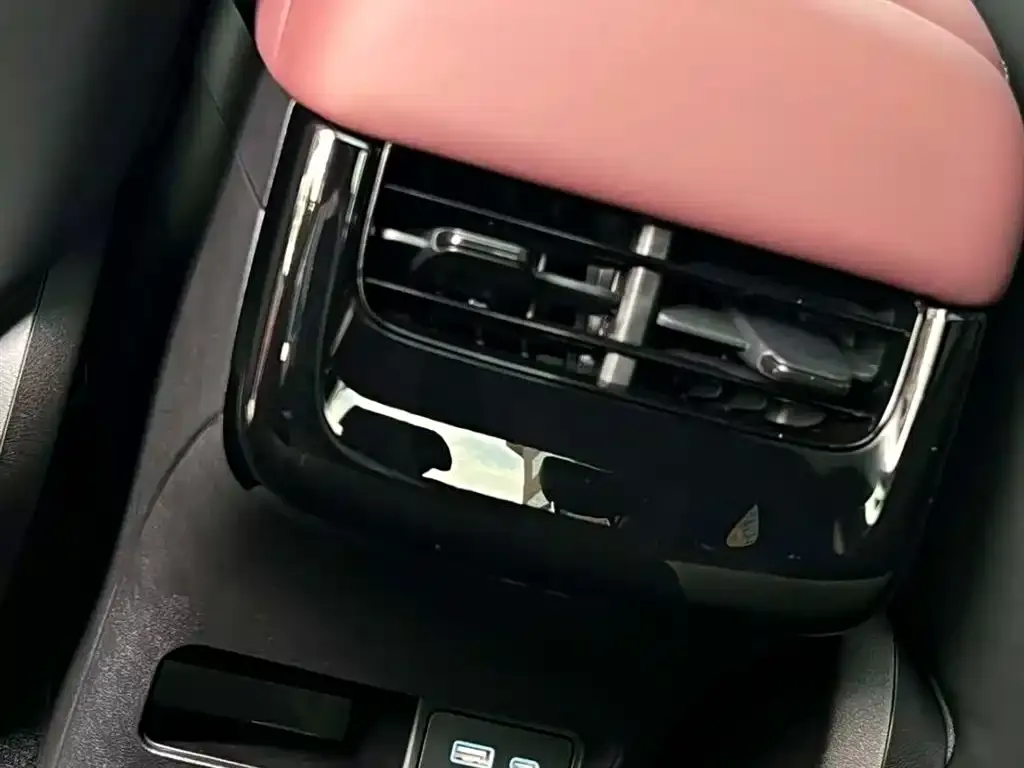 BYD Seal 07 DM-i 2024 из CN, фото 4