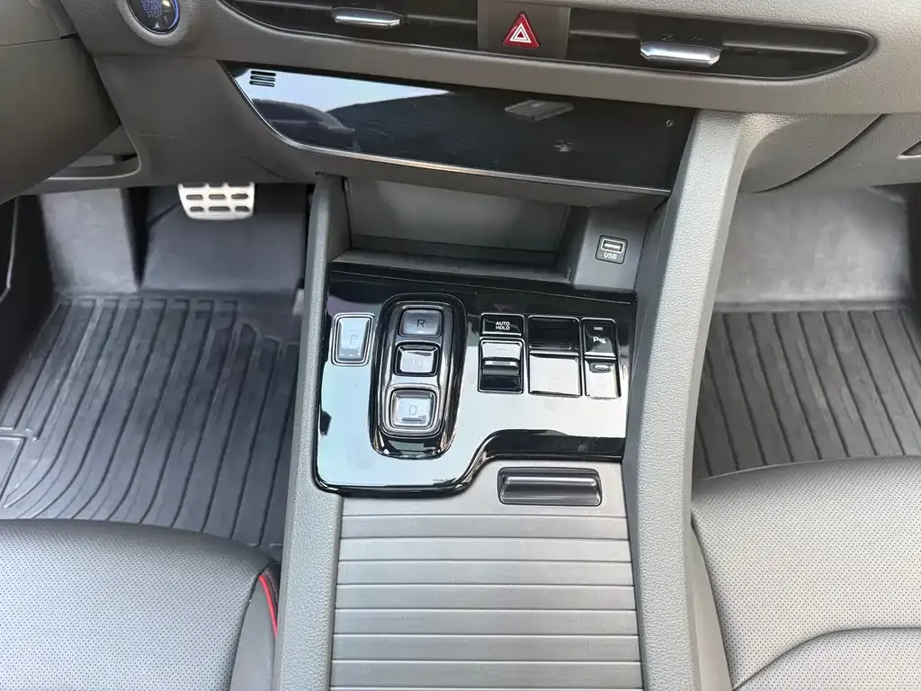 Hyundai Sonata 2021 из CN, фото 7