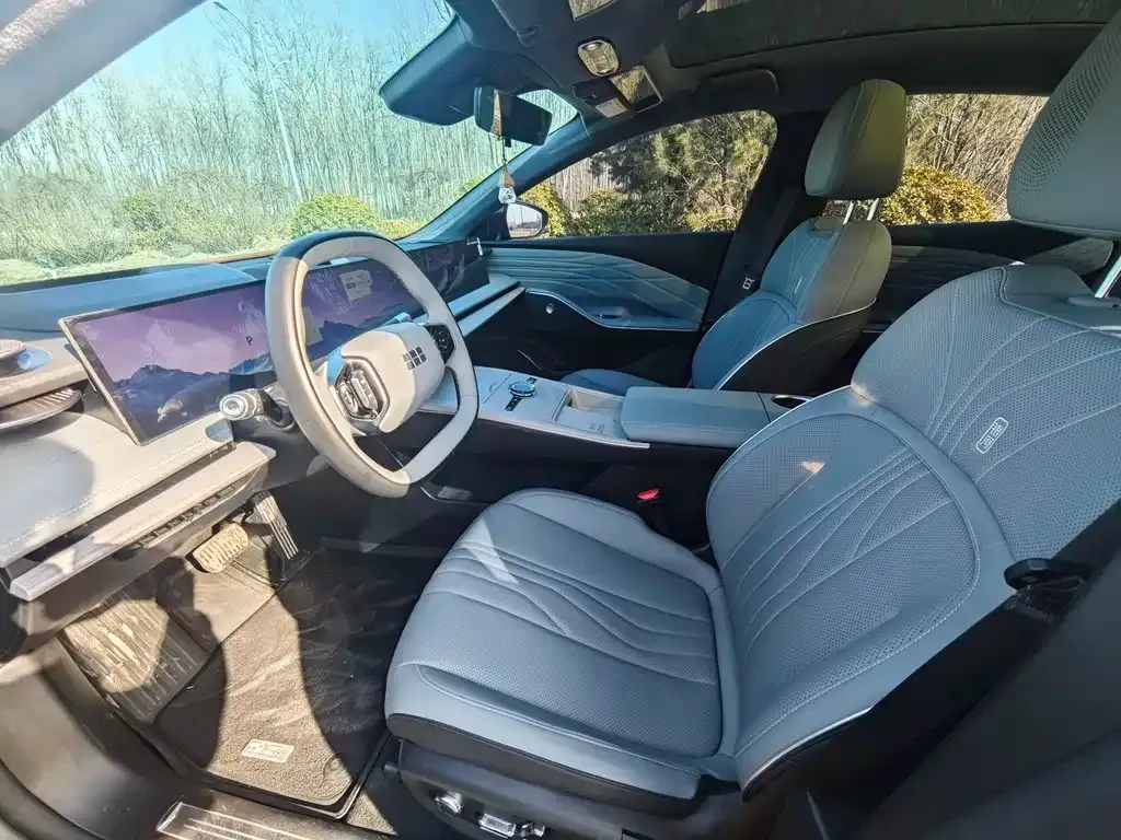 Geely Galaxy E8 2025 из CN, фото 4