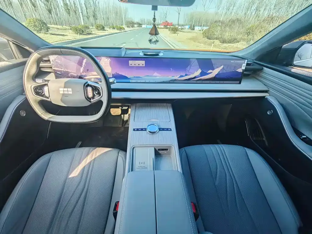 Geely Galaxy E8 2025 из CN, фото 7
