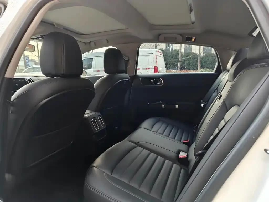 Citroen C6 2022 из CN, фото 2