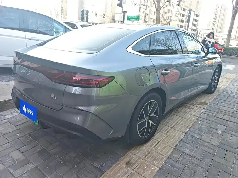 BYD Qin L — фото 8