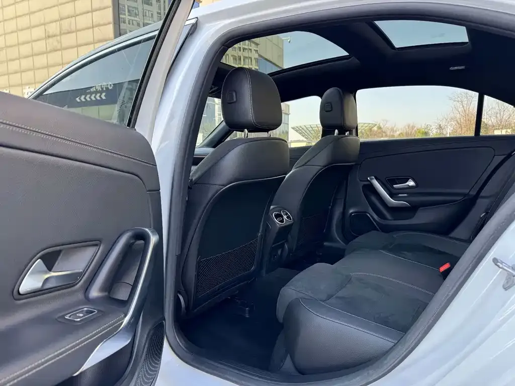 Mercedes-Benz A-Class 2021 из CN, фото 3