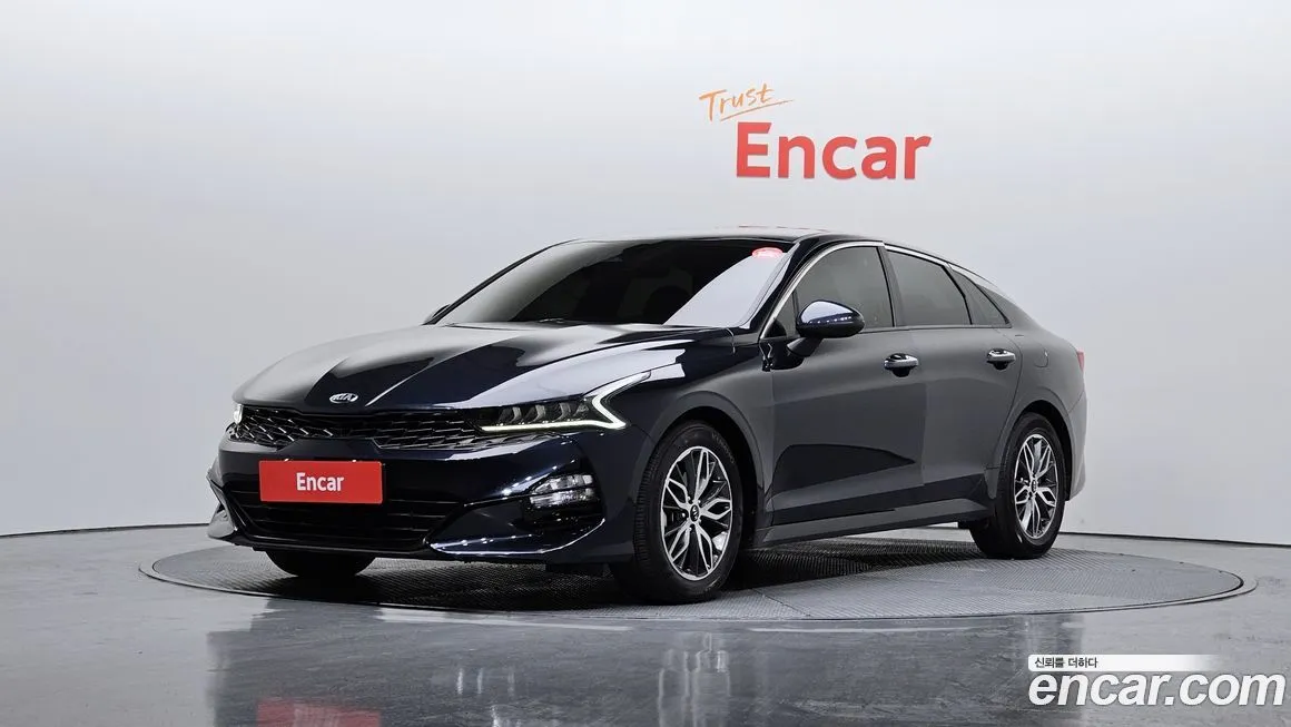 Kia K5 — фото 1