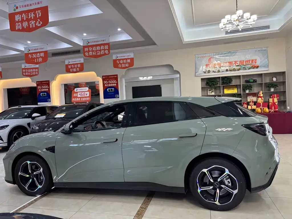 BYD Seal 06GT — фото 10