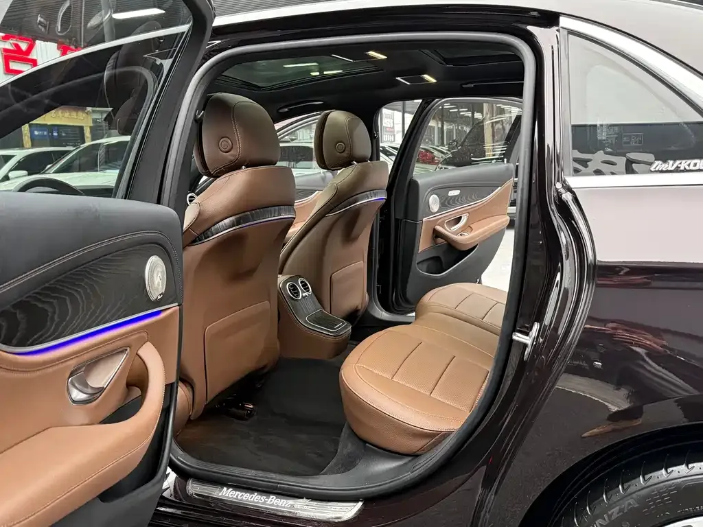 Mercedes-Benz E-Class 2022 из CN, фото 8