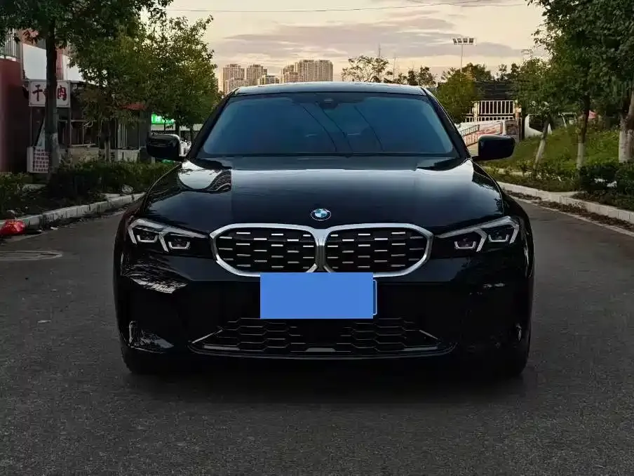 BMW 3 Series 2025 из CN, фото 2