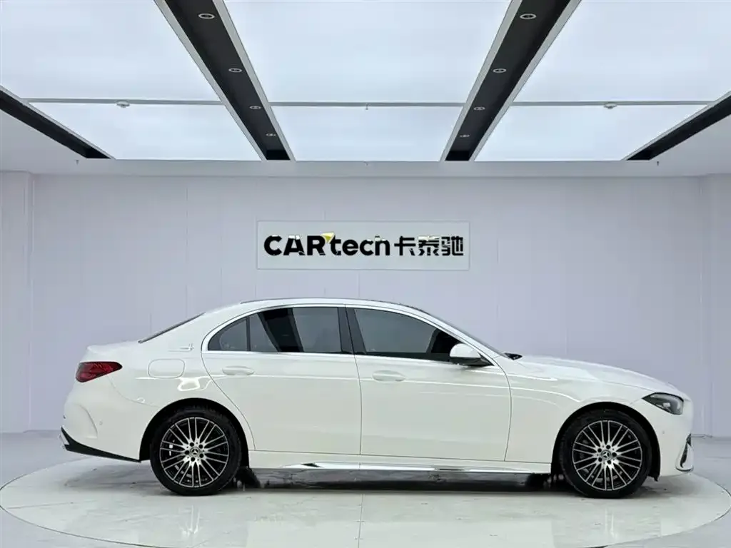 Mercedes-Benz C-Class — фото 10