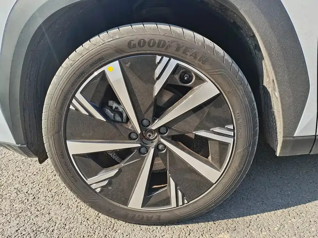 Geely Boyue L 2023 из CN, фото 8