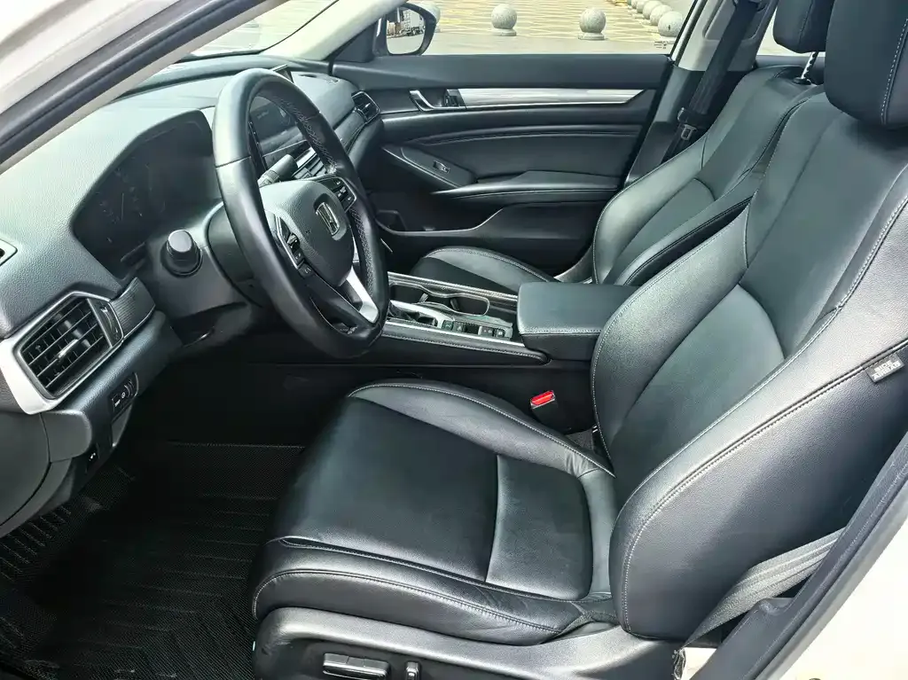 Honda Accord — фото 5