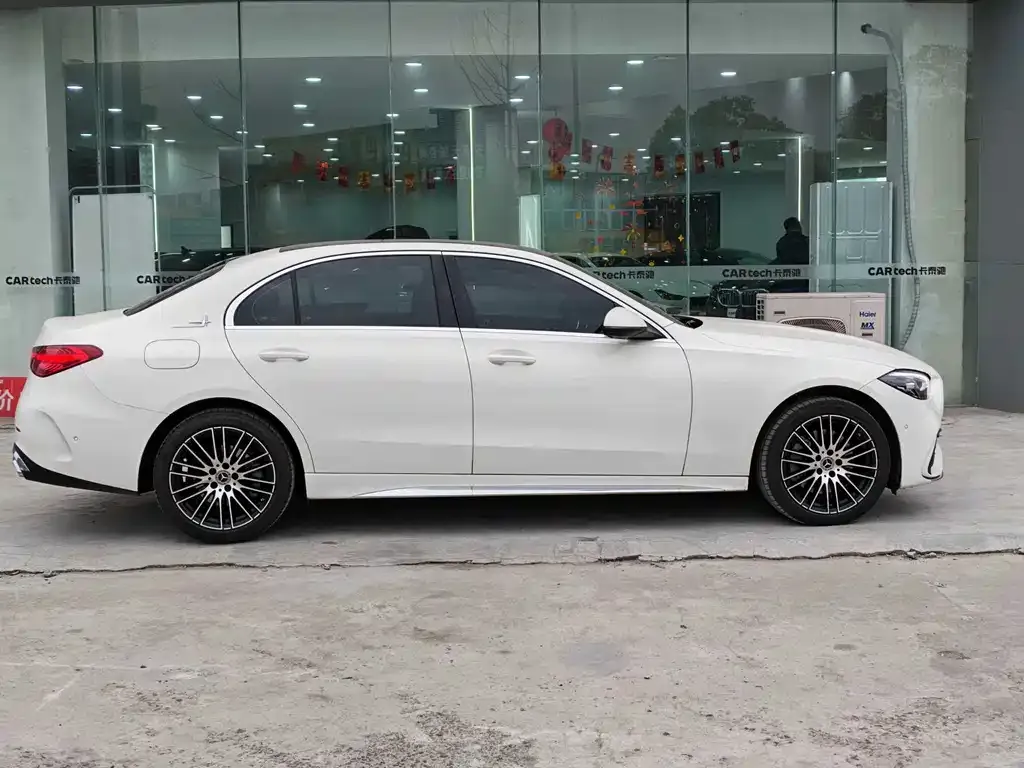 Mercedes-Benz C-Class 2024 из CN, фото 10
