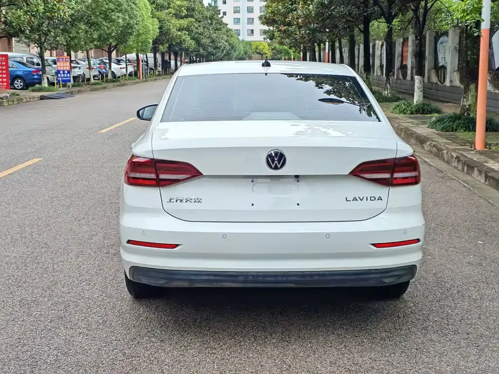 Volkswagen Lavida 2022 из CN, фото 9