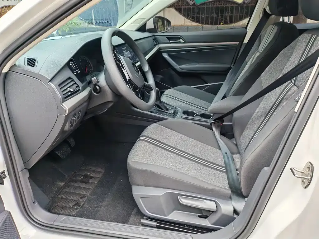 Volkswagen Lavida 2022 из CN, фото 3