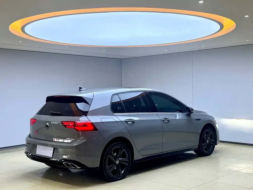 Volkswagen Golf 2021 из CN, фото 2