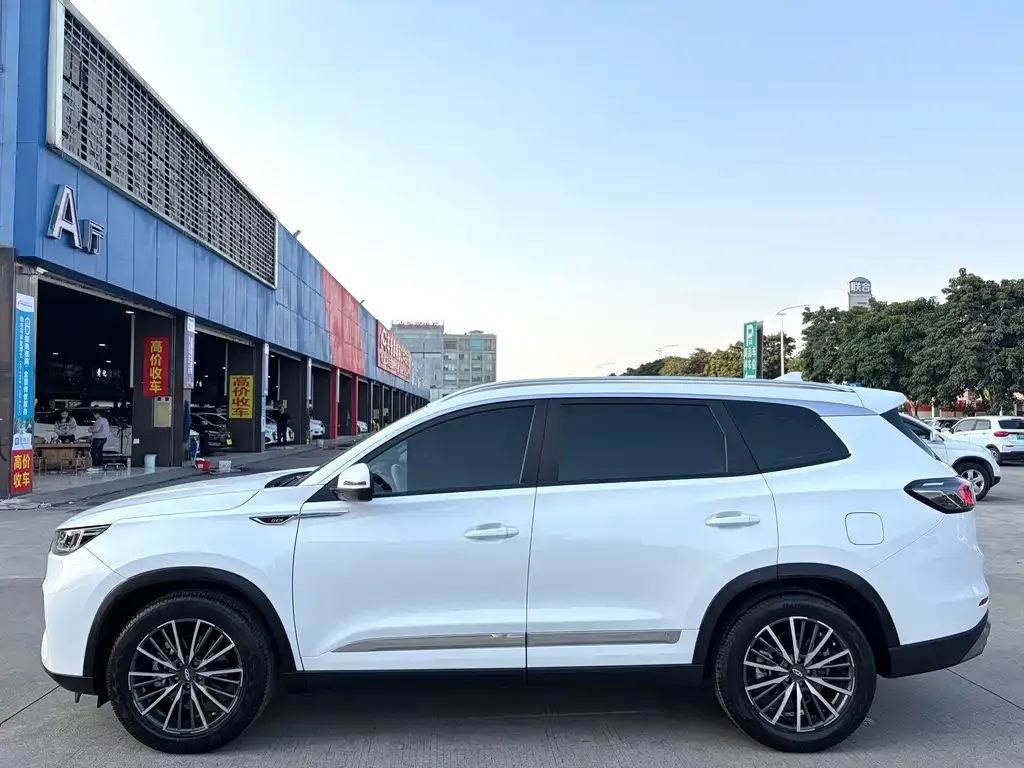 Chery Tiggo 8 PLUS — фото 7