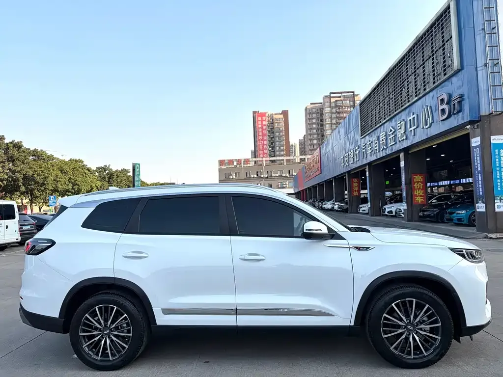 Chery Tiggo 8 PLUS — фото 10