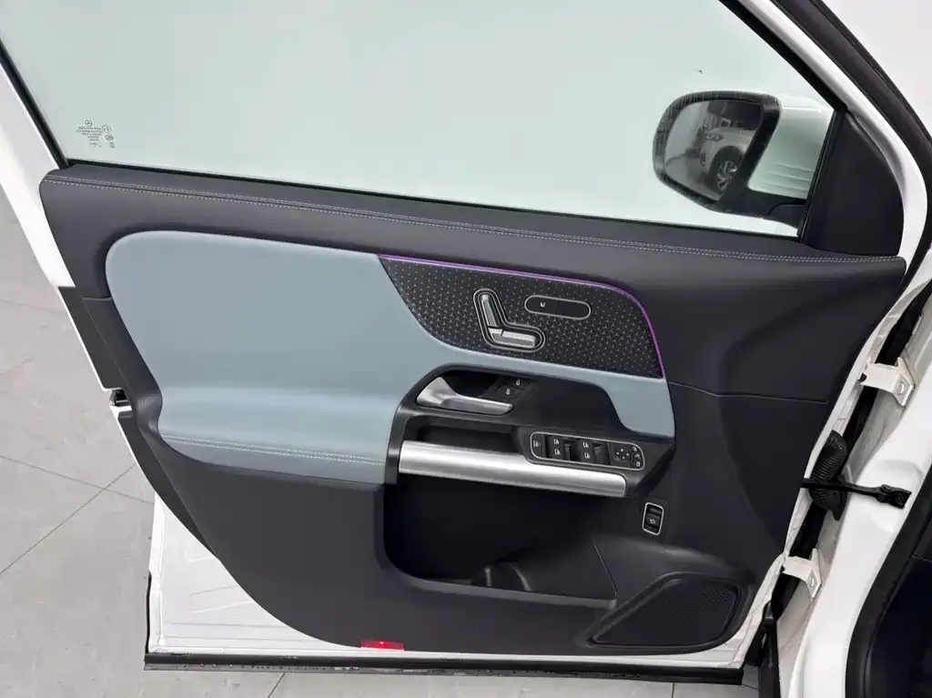 Mercedes-Benz EQA 2025 из CN, фото 4