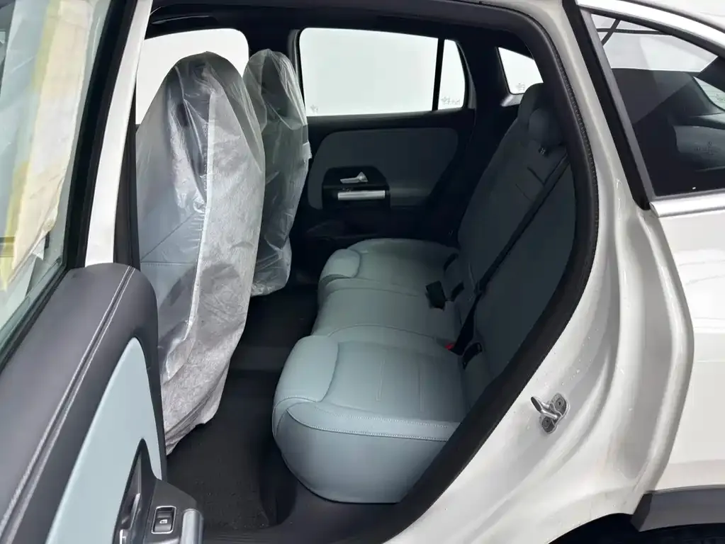 Mercedes-Benz EQA 2025 из CN, фото 8