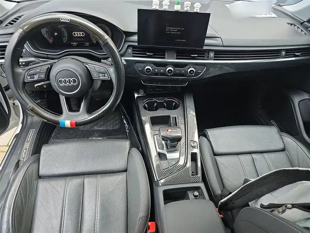 Audi A4L 2021 из CN, фото 8