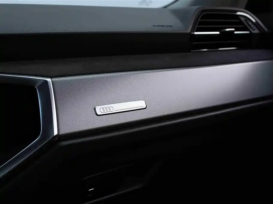 Audi Q3 Sportback — фото 6
