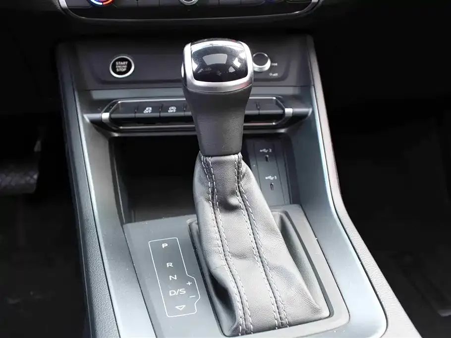 Audi Q3 Sportback — фото 5