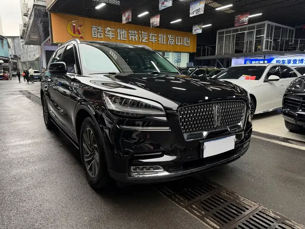 Lincoln Aviator 2022 из CN, фото 2