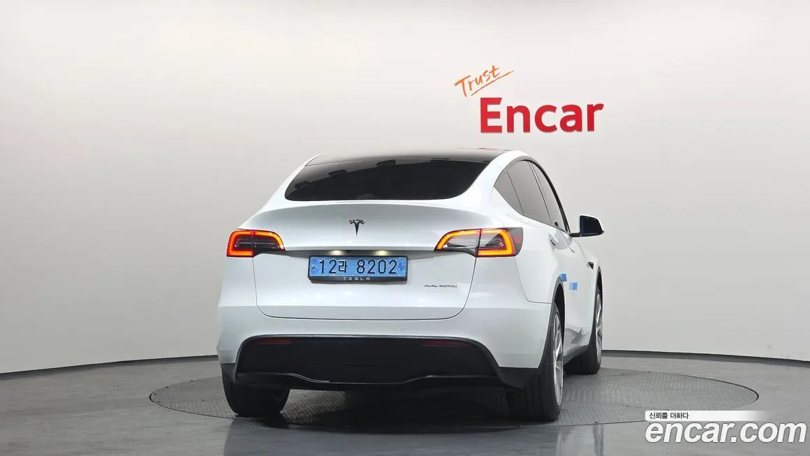 Tesla Model Y 2022 из KR, фото 4