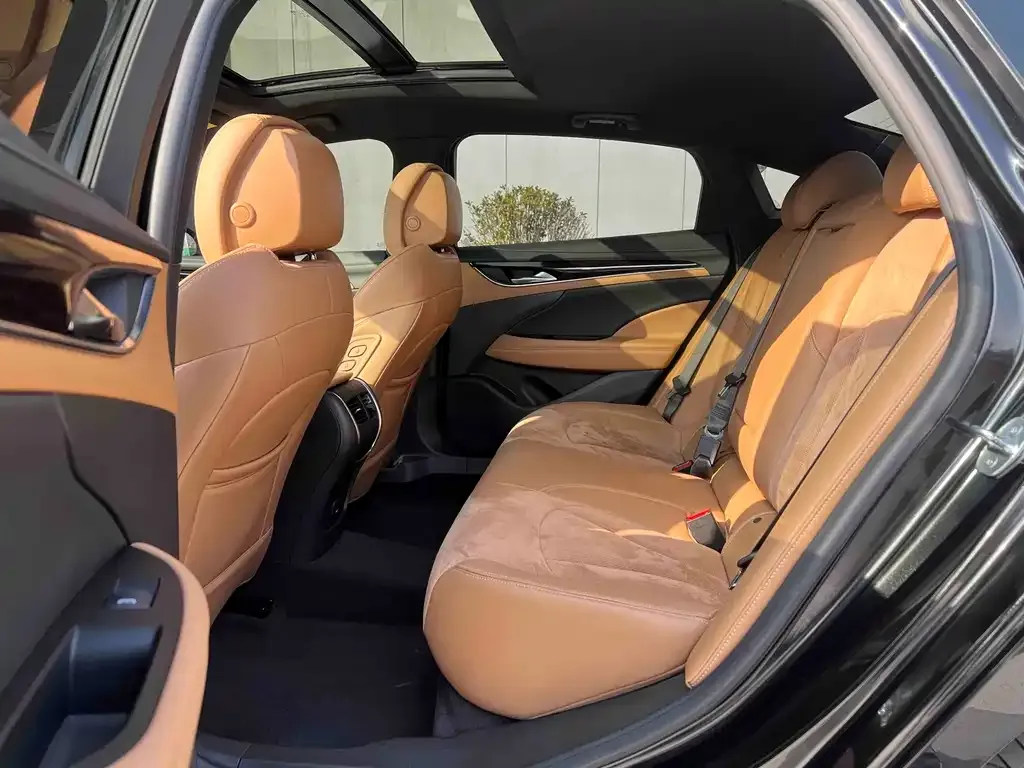 Buick LaCrosse 2021 из CN, фото 2