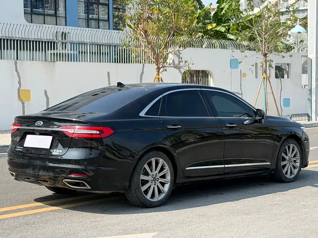 Ford Taurus 2022 из CN, фото 9