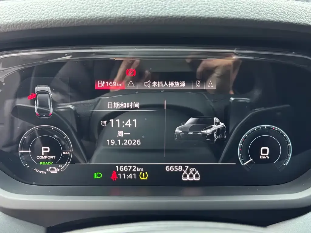 Audi e-tron GT 2024 из CN, фото 3