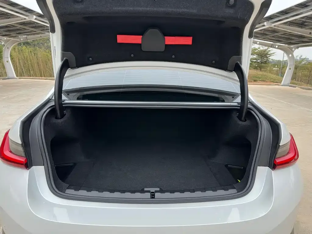 BMW i3 — фото 3