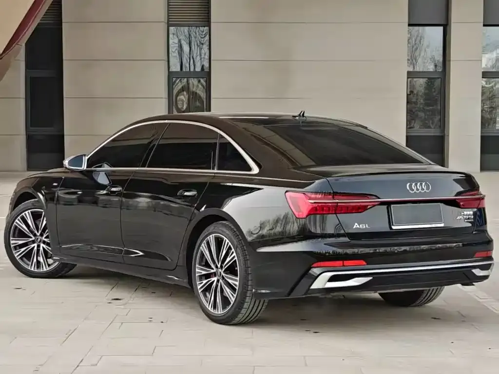 Audi A6L 2022 из CN, фото 8