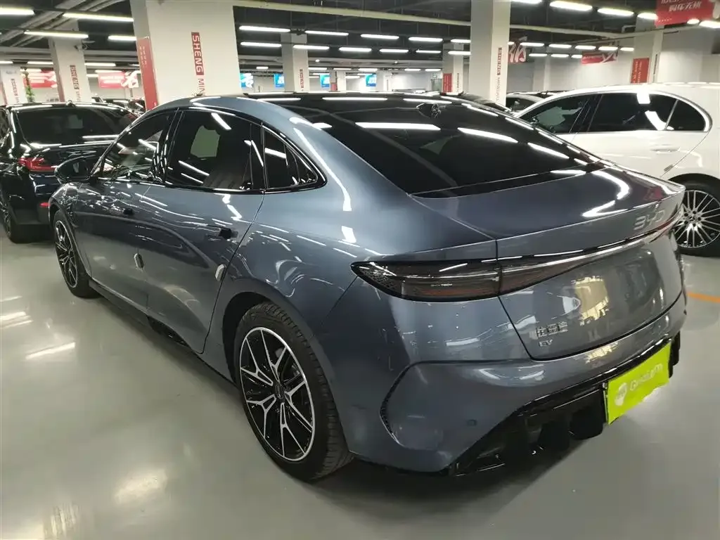 BYD Seal — фото 7