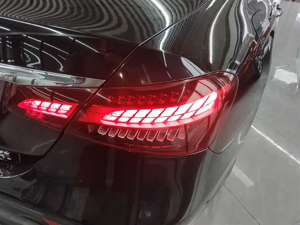Mercedes-Benz E-Class 2021 из CN, фото 8
