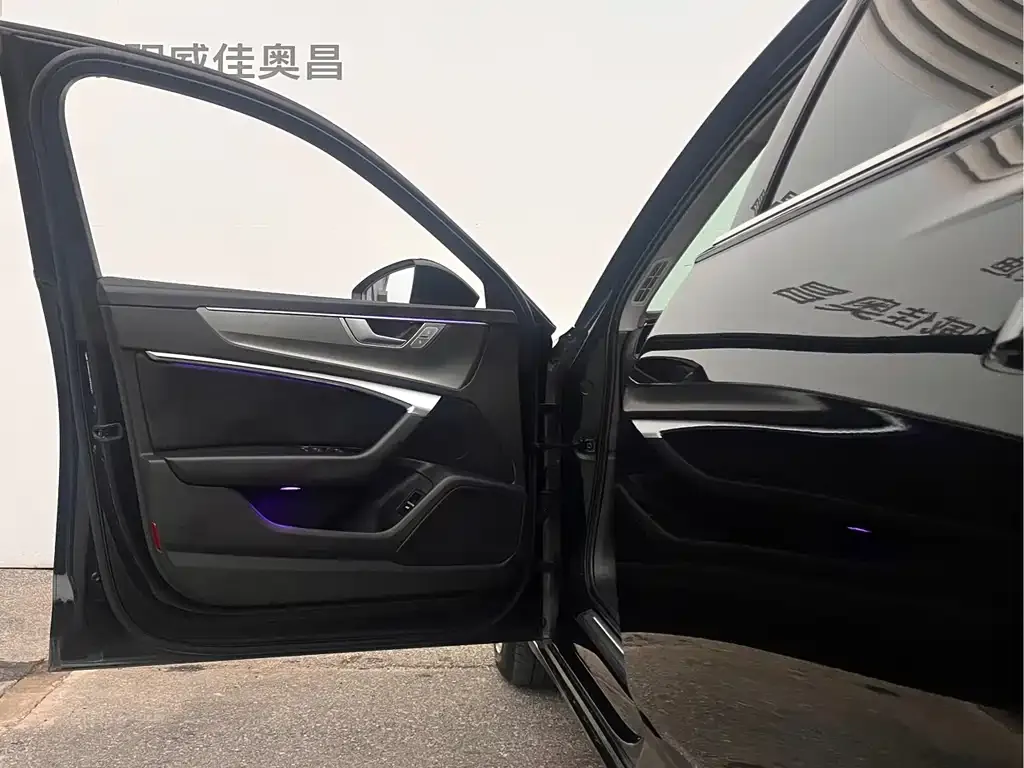 Audi A6L 2024 из CN, фото 5