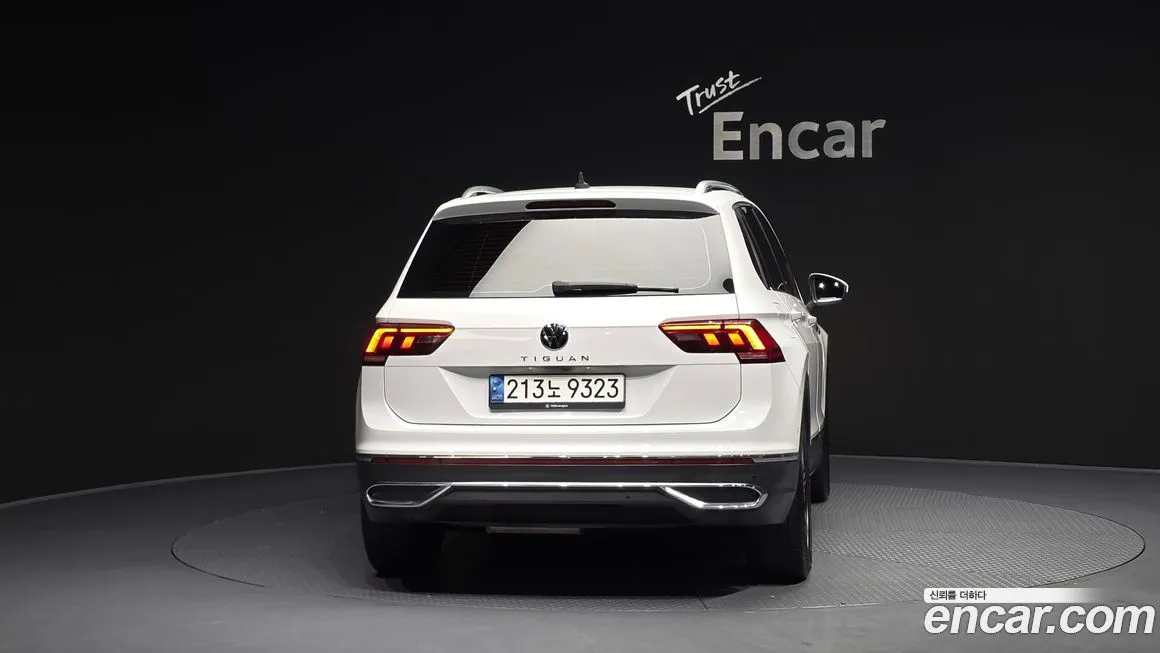 Volkswagen Tiguan — фото 2