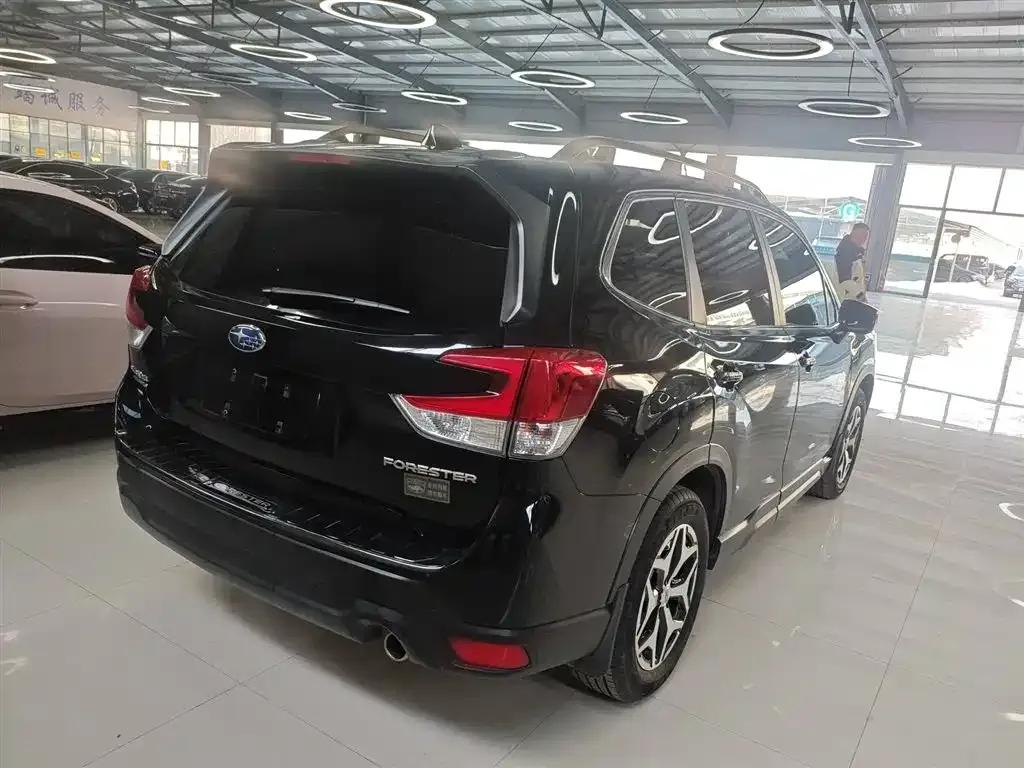 Subaru Forester 2022 из CN, фото 9