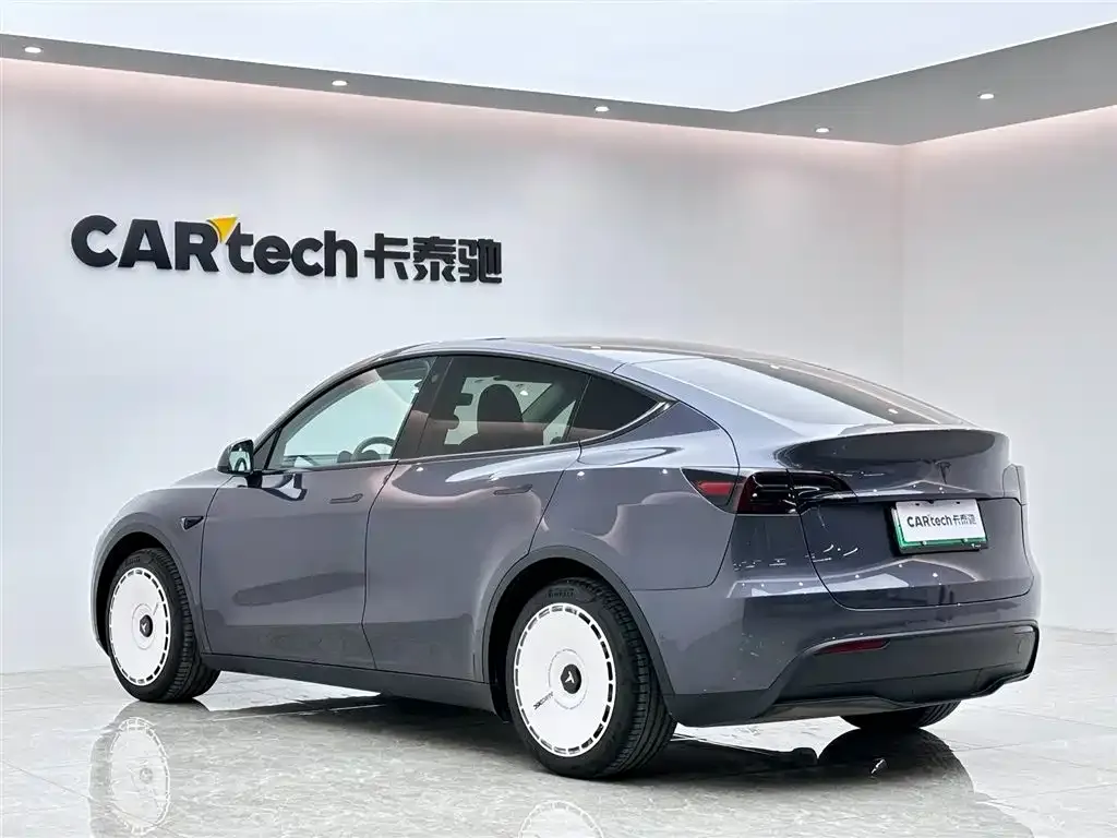 Tesla Model Y — фото 4